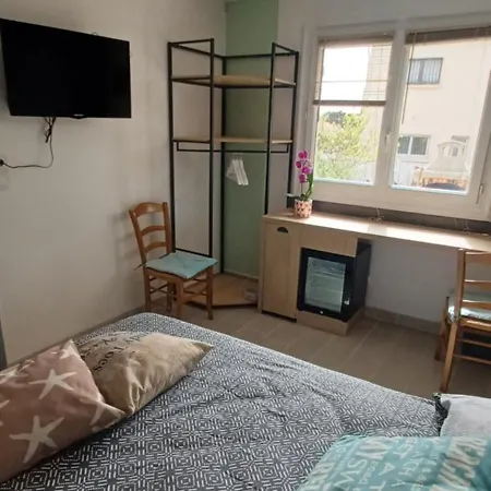 Chambre Climatisee Independante 300M Mer Six-Fours-les-Plages Exterior photo